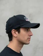 Gorra Colo Colo Negra Con Escudo Bordado - Imagen 3
